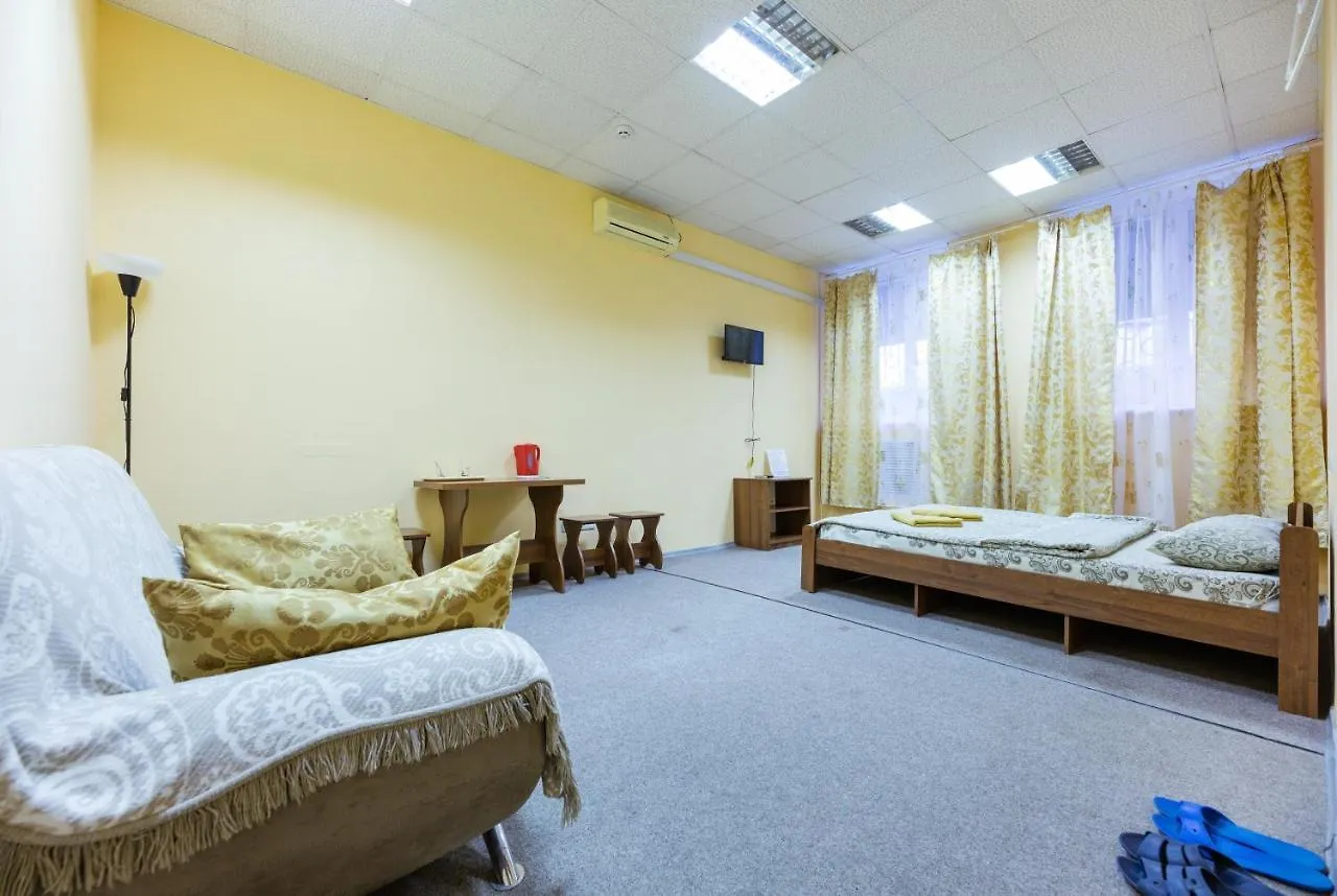 Mini Hotel Near Arena City Kyiv 2*,