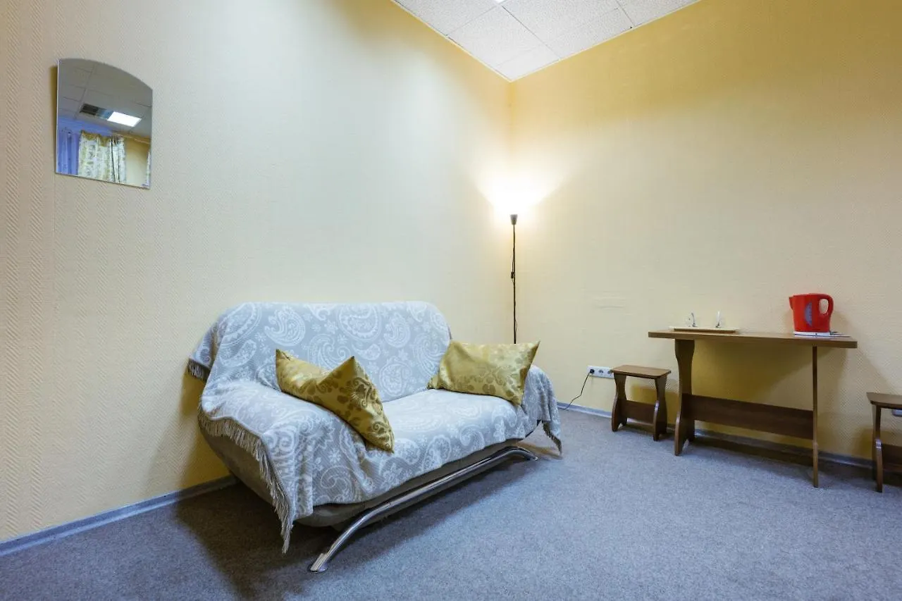 Mini Hotel Near Arena City Киев Гостевой дом